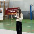 Na zdjęciu przewodnicząca szkoły podczas powitania gości.