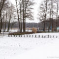 Na fotografii widoczny jest teren, na którym znajduje się Kamper Park w Osłoninie.