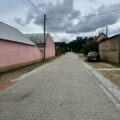 Na fotografii widoczna jest wyremontowana droga.